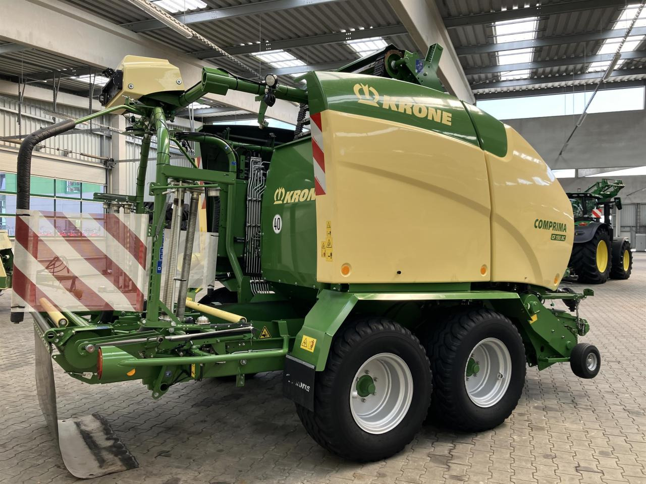 Krone CF 155 XC Comprima - Enfardadeira de fardos redondos: foto 5 Krone CF 155 XC Comprima - Enfardadeira de fardos redondos: foto 5