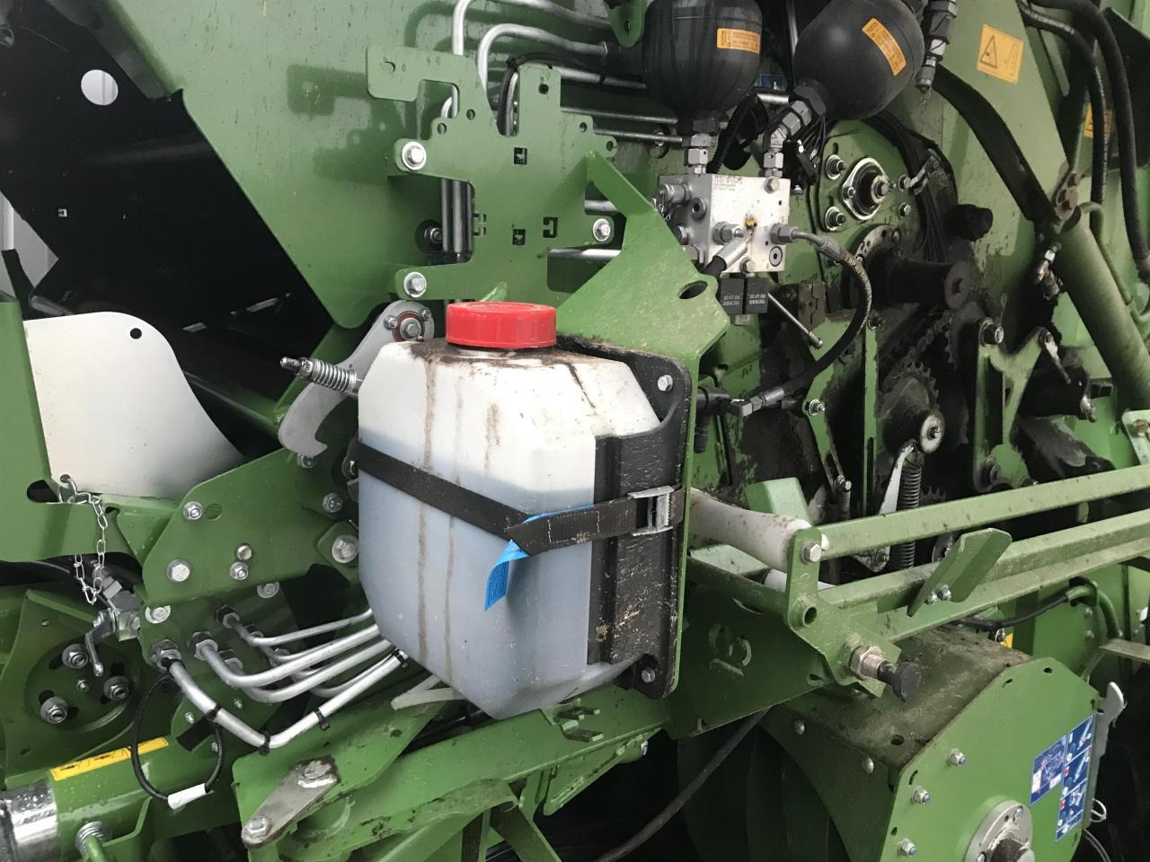 Krone V 165 XC VariPack - Enfardadeira de fardos redondos: foto 4 Krone V 165 XC VariPack - Enfardadeira de fardos redondos: foto 4