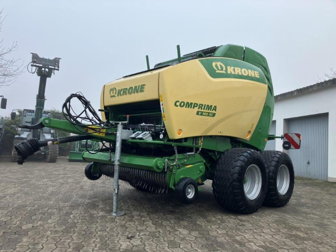 Krone V 180 XC Comprima - Enfardadeira de fardos redondos: foto 1 Krone V 180 XC Comprima - Enfardadeira de fardos redondos: foto 1