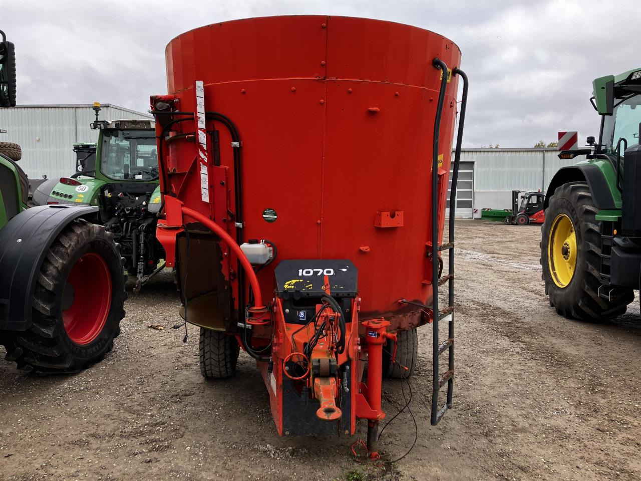Kuhn Euromix I - Misturadora Alimentadora: foto 3 Kuhn Euromix I - Misturadora Alimentadora: foto 3