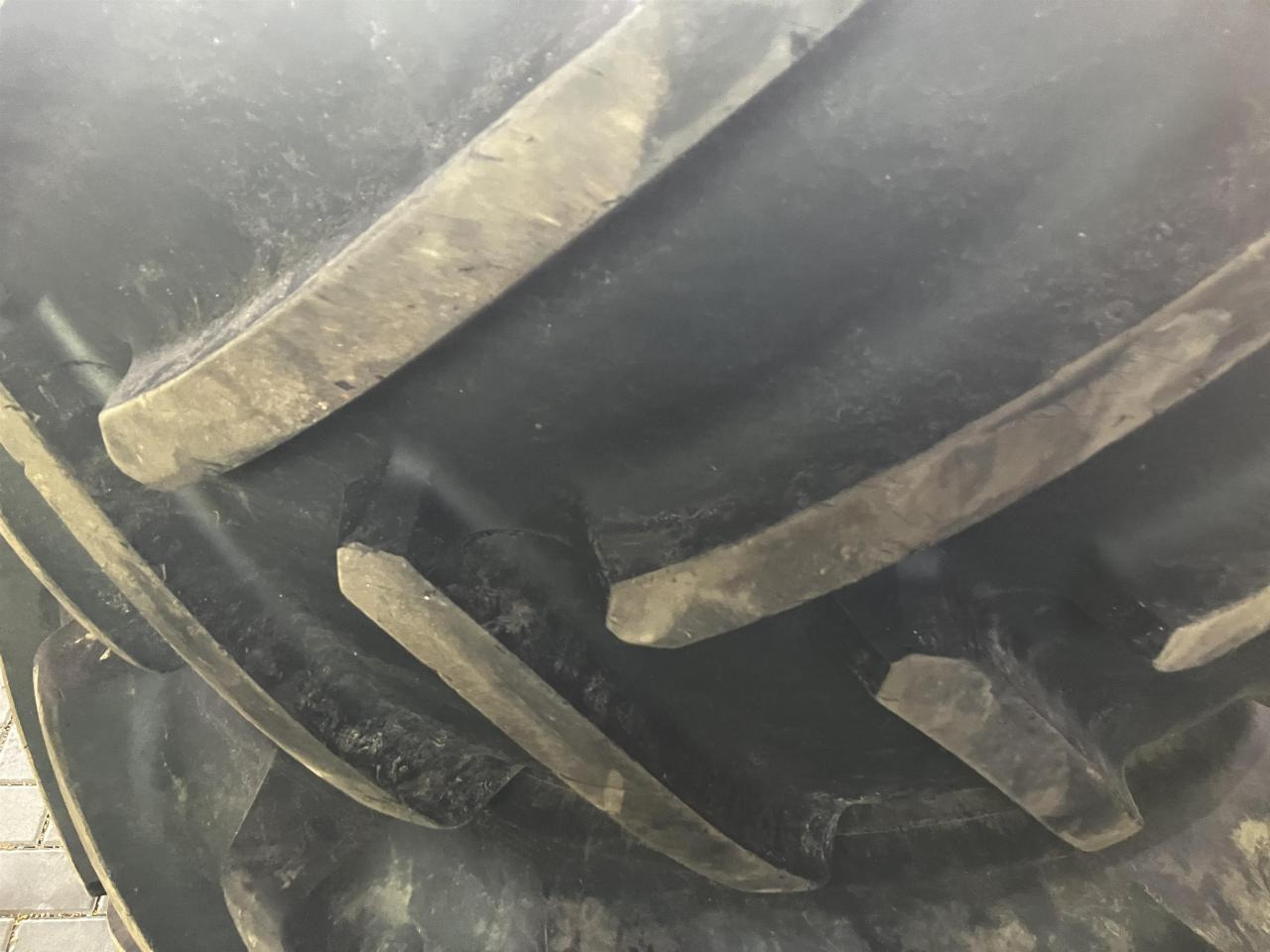 Michelin 600/70R30 - Pneu para Máquina agrícola: foto 4 Michelin 600/70R30 - Pneu para Máquina agrícola: foto 4