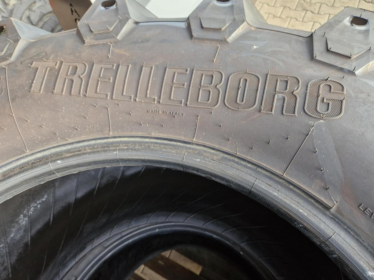 Trelleborg 600/65R28 - Pneu para Máquina agrícola: foto 3 Trelleborg 600/65R28 - Pneu para Máquina agrícola: foto 3