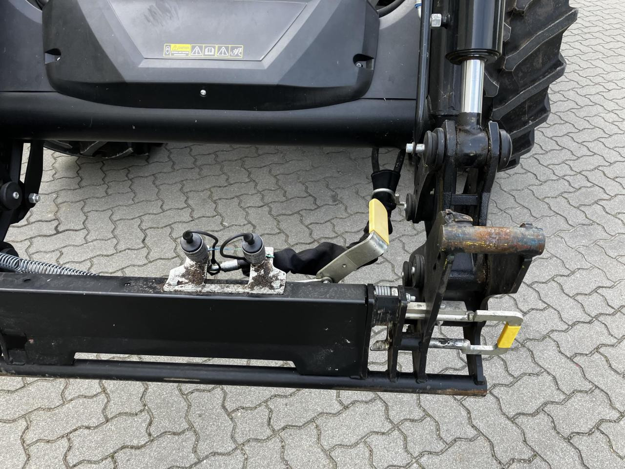 Valtra G125 Unlimited - Trator: foto 5 Valtra G125 Unlimited - Trator: foto 5