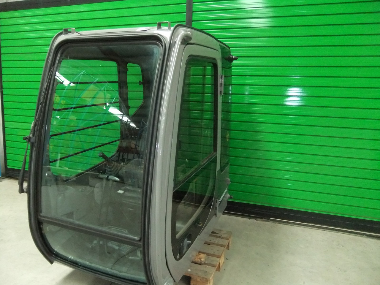 Cab FIAT-HITACHI EX215 71466300 - Cabine para Máquina de construção: foto 5 Cab FIAT-HITACHI EX215 71466300 - Cabine para Máquina de construção: foto 5