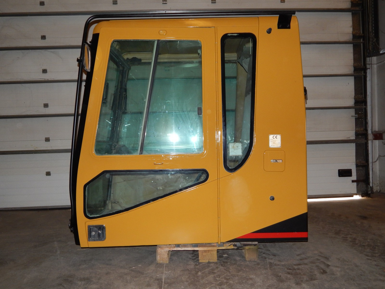 Cab ROPS CATERPILLAR 365B - Cabine para Máquina de construção: foto 2 Cab ROPS CATERPILLAR 365B - Cabine para Máquina de construção: foto 2