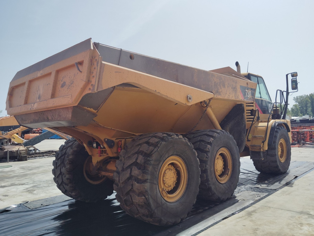 DUMPER ARTICULADO CATERPILLAR 730 - Caminhão articulado: foto 4 DUMPER ARTICULADO CATERPILLAR 730 - Caminhão articulado: foto 4