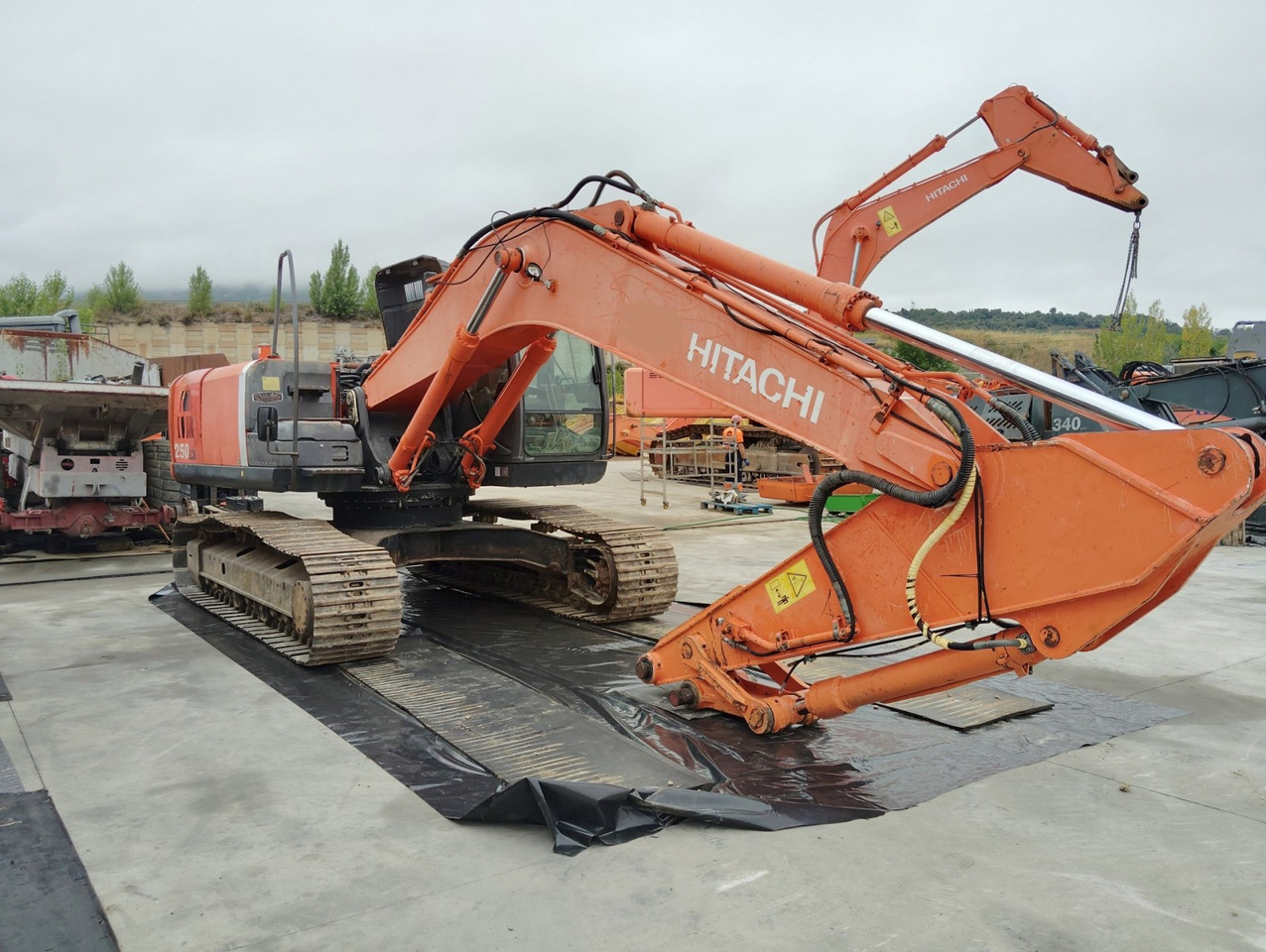 EXCAVADORA HITACHI ZX250LCN-3 - Escavadora de rastos: foto 4 EXCAVADORA HITACHI ZX250LCN-3 - Escavadora de rastos: foto 4