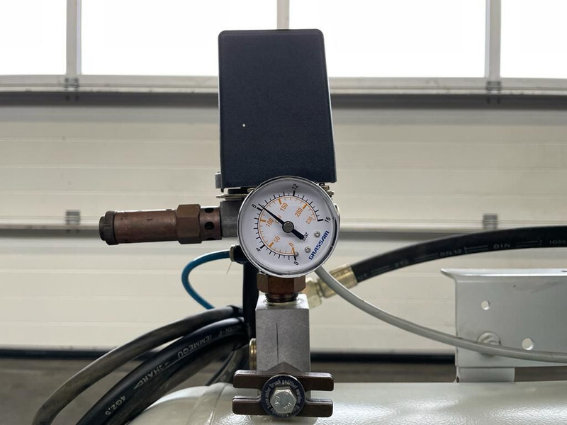 Compressor de ar Alup 2.2 kW 240 L / min 10 Bar Elektrische Zuigercompressor op ketel: foto 6