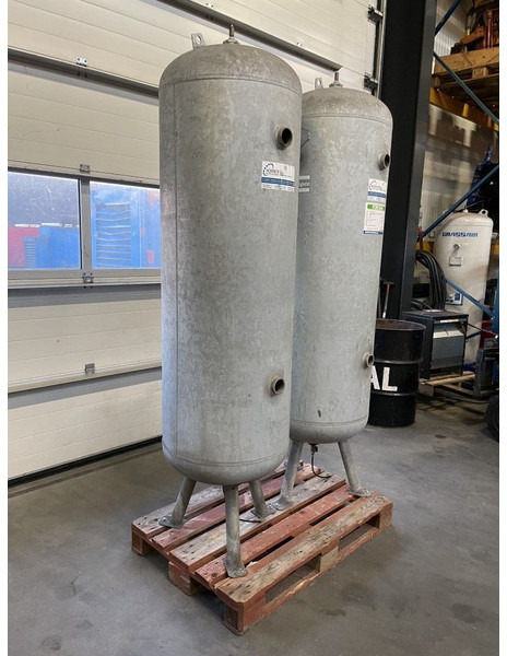 Atlas-Copco 500 Liter Gegalvaniseerde Verticale luchtketel 11 Bar (1 stuks) - Compressor de ar: foto 1 Atlas-Copco 500 Liter Gegalvaniseerde Verticale luchtketel 11 Bar (1 stuks) - Compressor de ar: foto 1