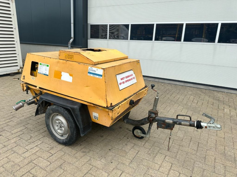 Atlas-Copco ATCA 2000 Deutz F2L 1011 Mobiele Diesel Schroefcompressor 18.5 kW 7 Bar - Compressor de ar: foto 4 Atlas-Copco ATCA 2000 Deutz F2L 1011 Mobiele Diesel Schroefcompressor 18.5 kW 7 Bar - Compressor de ar: foto 4