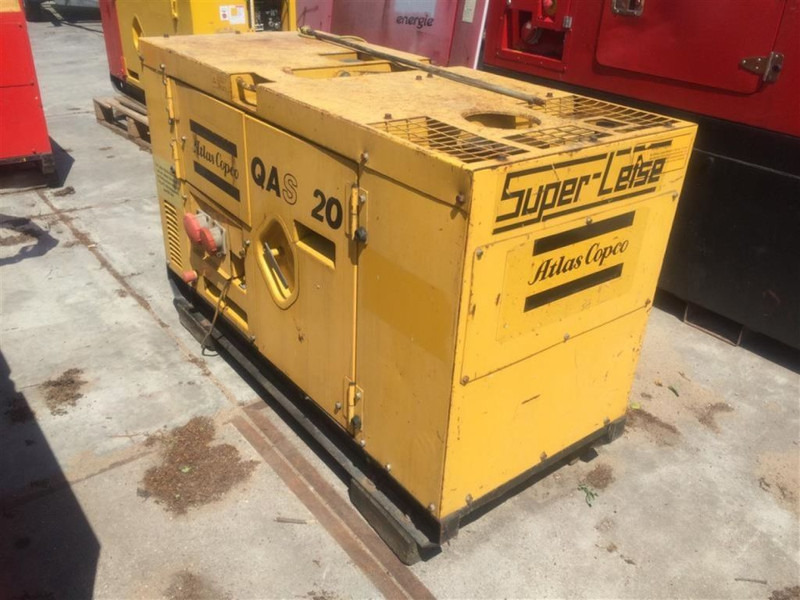 Atlas-Copco QAS 20 Kubota 20 kVA Silent generatorset - Gerador elétrico: foto 4 Atlas-Copco QAS 20 Kubota 20 kVA Silent generatorset - Gerador elétrico: foto 4