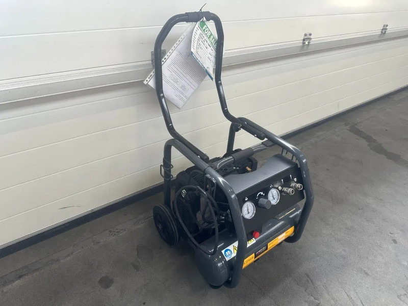 COMPRESSOR Contimac Rollcage 270 Olievrije Zuigercompressor 2 PK 230 L / min 9 Bar New ! - Compressor de ar: foto 5 COMPRESSOR Contimac Rollcage 270 Olievrije Zuigercompressor 2 PK 230 L / min 9 Bar New ! - Compressor de ar: foto 5