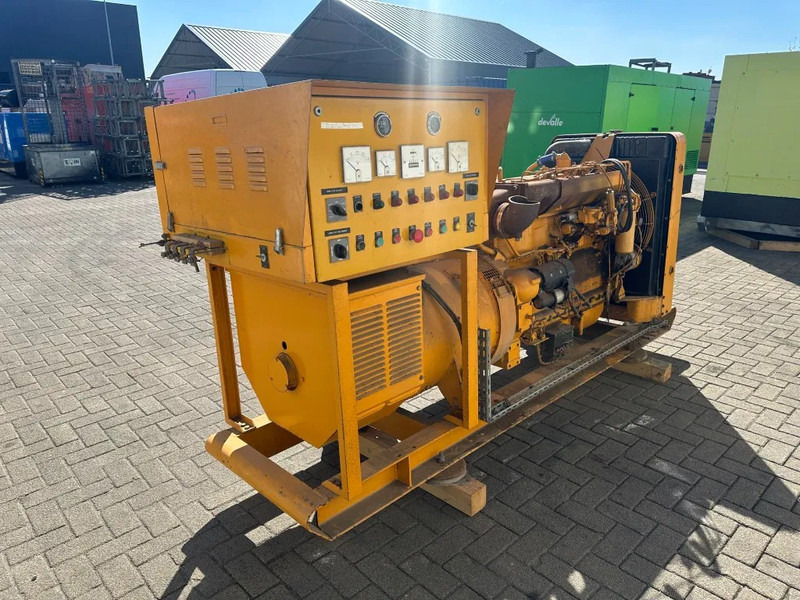 Gerador elétrico Caterpillar 3306 Leroy Somer 160 kVA noodstroom generatorset 869 hours: foto 9