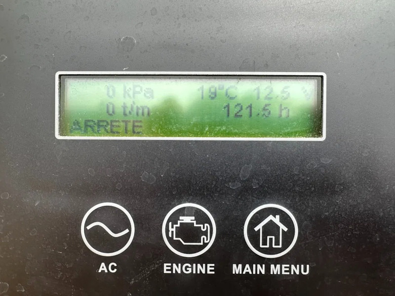 Caterpillar DE110E2 110 kVA Silent generatorset as New ! 121 hours XXL tank - Gerador elétrico: foto 5 Caterpillar DE110E2 110 kVA Silent generatorset as New ! 121 hours XXL tank - Gerador elétrico: foto 5