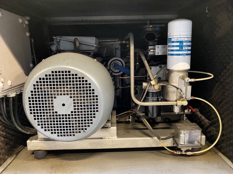 Creemers RCN 15-60 15 kW 2000 L / min 10 Bar Elektrische Schroefcompressor - Compressor de ar: foto 3 Creemers RCN 15-60 15 kW 2000 L / min 10 Bar Elektrische Schroefcompressor - Compressor de ar: foto 3