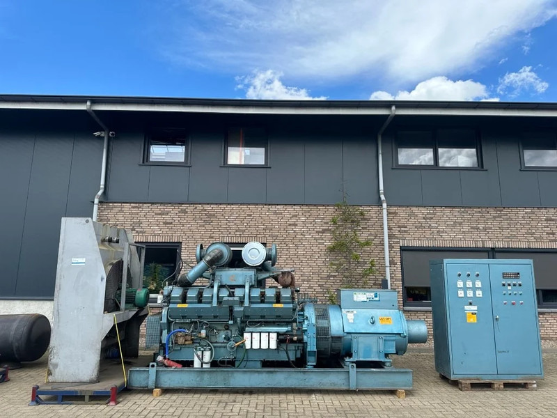 Gerador elétrico Cummins KTA 50 G1 SDMO 1000 kVA generatorset ex Emergency Noodstroom Aggregaat: foto 1