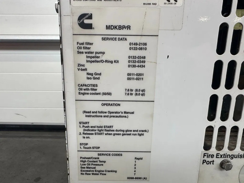 Cummins Onan MDKBP Kubota 4 cilinder Diesel 13.5 kVA Marine Silent generatorset - Gerador elétrico: foto 5 Cummins Onan MDKBP Kubota 4 cilinder Diesel 13.5 kVA Marine Silent generatorset - Gerador elétrico: foto 5