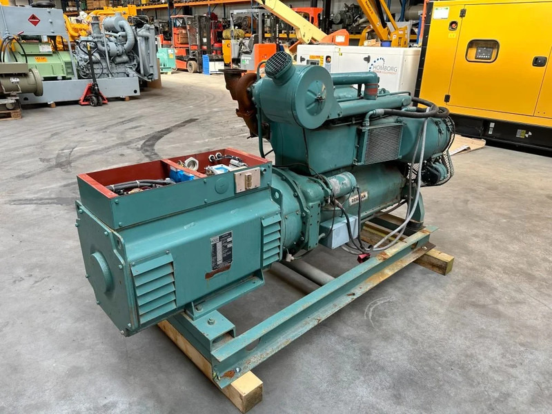 Dorman 6DAT 80 kVA generatorset ex Emergency 24 hours Noodstroom Aggregaat - Gerador elétrico: foto 5 Dorman 6DAT 80 kVA generatorset ex Emergency 24 hours Noodstroom Aggregaat - Gerador elétrico: foto 5
