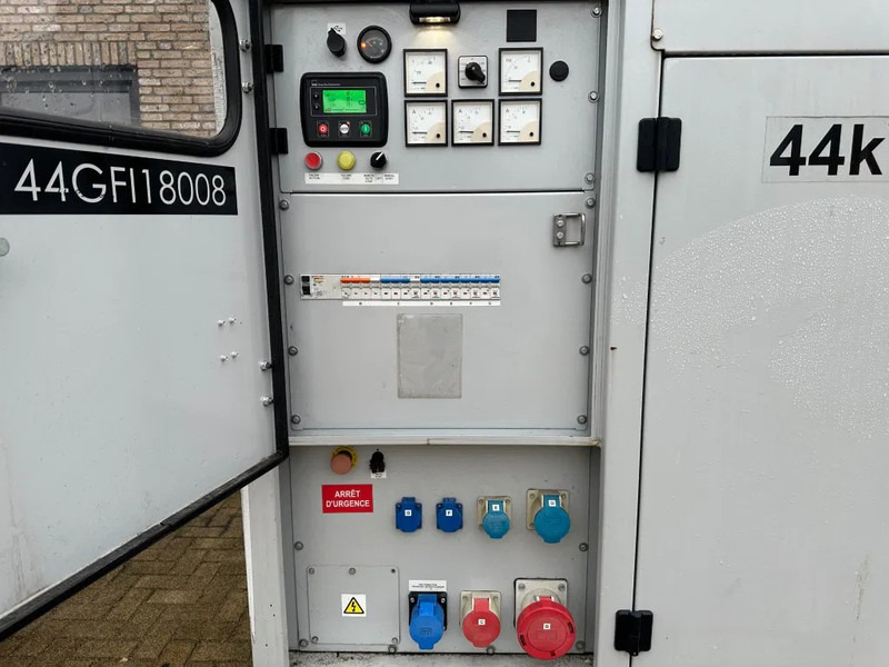 Europower EPUS44TDE Kubota Leroy Somer 44 kVA Supersilent Rental generatorset 2018 ! - Gerador elétrico: foto 5 Europower EPUS44TDE Kubota Leroy Somer 44 kVA Supersilent Rental generatorset 2018 ! - Gerador elétrico: foto 5