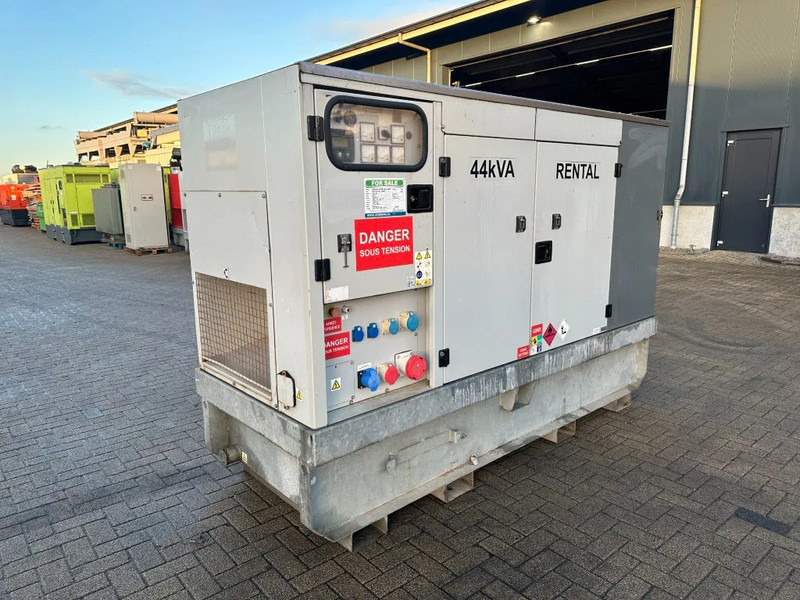 Europower EPUS44TDE Kubota Leroy Somer 44 kVA Supersilent Rental generatorset - Gerador elétrico: foto 1 Europower EPUS44TDE Kubota Leroy Somer 44 kVA Supersilent Rental generatorset - Gerador elétrico: foto 1