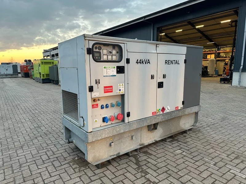 Europower EPUS44TDE Kubota Leroy Somer 44 kVA Supersilent Rental generatorset - Gerador elétrico: foto 1 Europower EPUS44TDE Kubota Leroy Somer 44 kVA Supersilent Rental generatorset - Gerador elétrico: foto 1