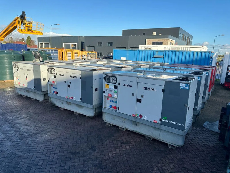 Europower EPUS44TDE Kubota Leroy Somer 44 kVA Supersilent Rental generatorset - Gerador elétrico: foto 2 Europower EPUS44TDE Kubota Leroy Somer 44 kVA Supersilent Rental generatorset - Gerador elétrico: foto 2