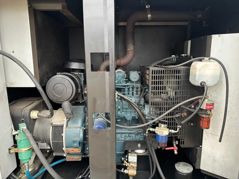 Europower EPUS44TDE Kubota Leroy Somer 44 kVA Supersilent Rentalg eneratorset 2018 ! - Gerador elétrico: foto 5 Europower EPUS44TDE Kubota Leroy Somer 44 kVA Supersilent Rentalg eneratorset 2018 ! - Gerador elétrico: foto 5