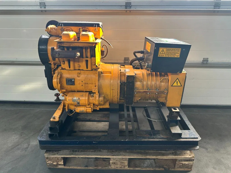 Hatz 2M41 15 kVA generatorset - Gerador elétrico: foto 2 Hatz 2M41 15 kVA generatorset - Gerador elétrico: foto 2