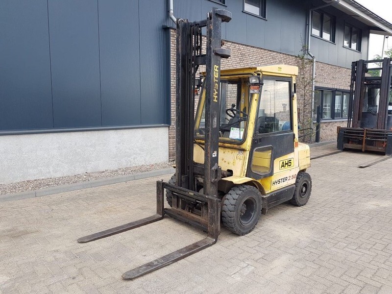 Hyster H2.50XM 2.5 ton Duplex Sideshift LPG Heftruck - Empilhador a gás: foto 2 Hyster H2.50XM 2.5 ton Duplex Sideshift LPG Heftruck - Empilhador a gás: foto 2