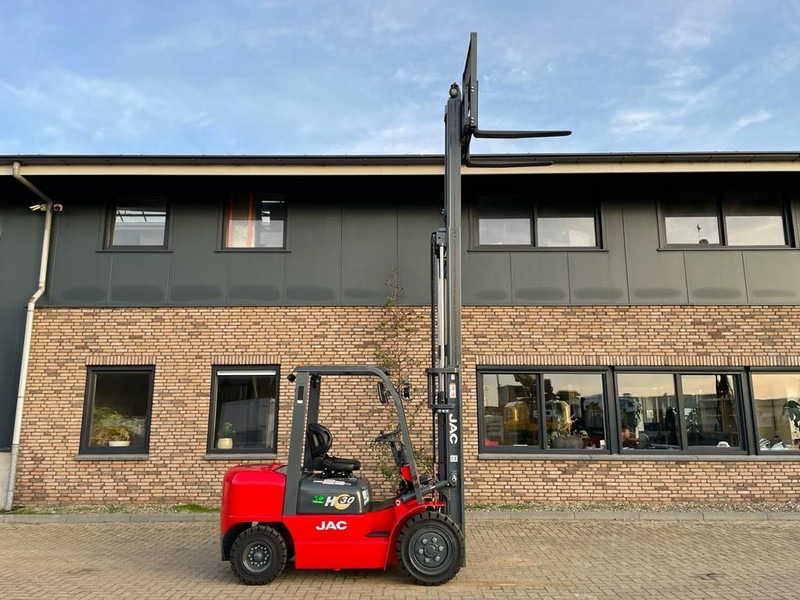 Isuzu JAC CPCD30 3 ton Triplex Freelift Sideshift Diesel Heftruck New ! - Empilhador a diesel: foto 4 Isuzu JAC CPCD30 3 ton Triplex Freelift Sideshift Diesel Heftruck New ! - Empilhador a diesel: foto 4