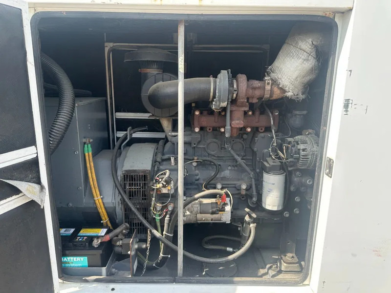 Gerador elétrico Iveco FPT NEF45 SM1A.A004 Stamford 60 kVA Silent Rental generatorset: foto 14
