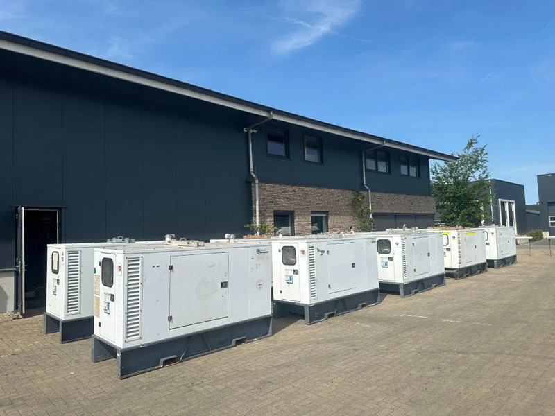 Gerador elétrico Iveco FPT NEF45 SM1A.A004 Stamford 60 kVA Silent Rental generatorset: foto 10