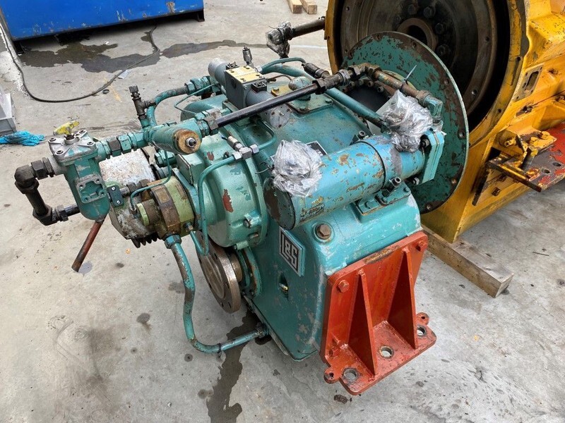 Lohmann & Stolterfoht GUS 355 A Gearbox 565 PK Ratio 3 : 1 Marine Keerkoppeling - Motor: foto 3 Lohmann & Stolterfoht GUS 355 A Gearbox 565 PK Ratio 3 : 1 Marine Keerkoppeling - Motor: foto 3