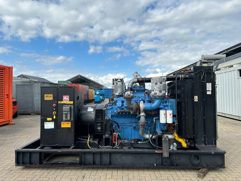 MTU 12V 2000 Stamford 810 kVA generatorset - Gerador elétrico: foto 1 MTU 12V 2000 Stamford 810 kVA generatorset - Gerador elétrico: foto 1