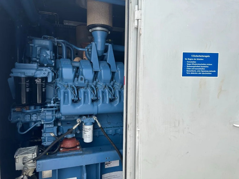 MTU 16V 4000 SDMO 2200 kVA Silent generatorset in container - Gerador elétrico: foto 2 MTU 16V 4000 SDMO 2200 kVA Silent generatorset in container - Gerador elétrico: foto 2