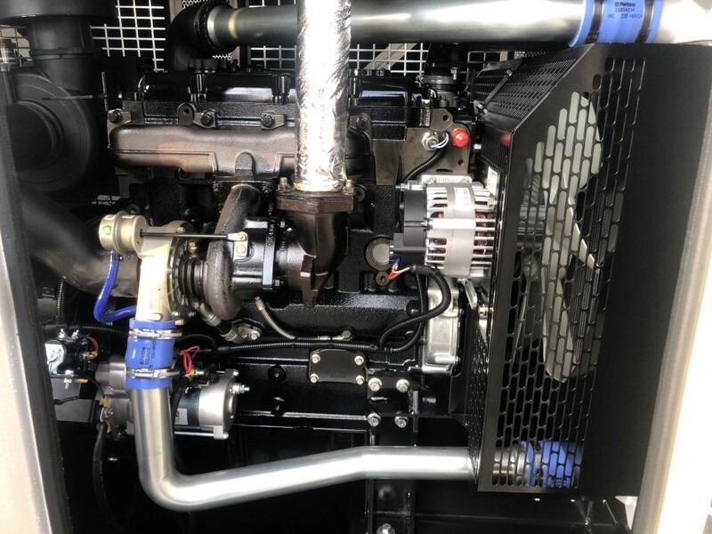 Perkins 110 kVA Silent generatorset New ! - Gerador elétrico: foto 5 Perkins 110 kVA Silent generatorset New ! - Gerador elétrico: foto 5