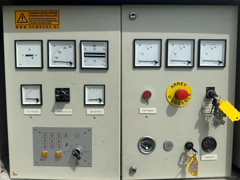 Perkins Leroy Somer 26 kVA Silent generatorset ex Emergency ! 1096 hours - Gerador elétrico: foto 5 Perkins Leroy Somer 26 kVA Silent generatorset ex Emergency ! 1096 hours - Gerador elétrico: foto 5