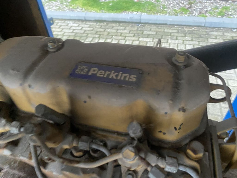 Perkins Stamford 16 kVA Silent generatorset - Gerador elétrico: foto 5 Perkins Stamford 16 kVA Silent generatorset - Gerador elétrico: foto 5