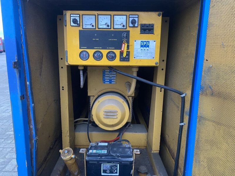 Perkins Stamford 16 kVA Silent generatorset - Gerador elétrico: foto 2 Perkins Stamford 16 kVA Silent generatorset - Gerador elétrico: foto 2