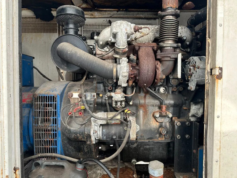 Perkins T4.236 FG Wilson Stamford 60 kVA Silent generatorset - Gerador elétrico: foto 5 Perkins T4.236 FG Wilson Stamford 60 kVA Silent generatorset - Gerador elétrico: foto 5