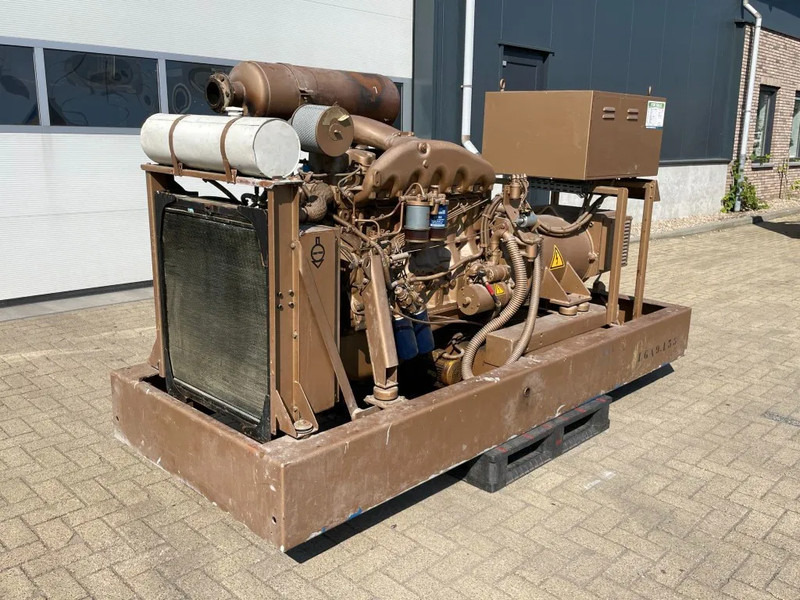 Renault Leroy Somer 100 kVA generatorset ex Emergency 66,1 hours - Gerador elétrico: foto 2 Renault Leroy Somer 100 kVA generatorset ex Emergency 66,1 hours - Gerador elétrico: foto 2