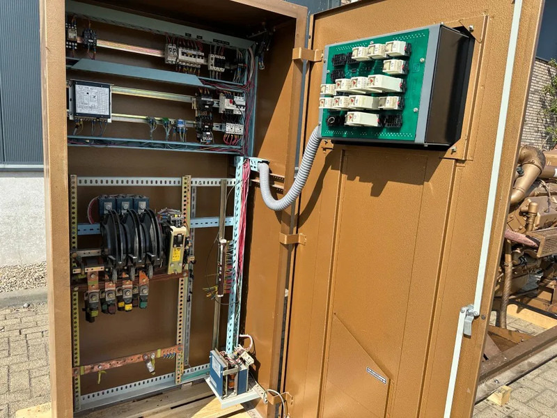 Gerador elétrico Renault Leroy Somer 360 kVA noodstroom generatorset 337 hours !: foto 11 Gerador elétrico Renault Leroy Somer 360 kVA noodstroom generatorset 337 hours !: foto 11