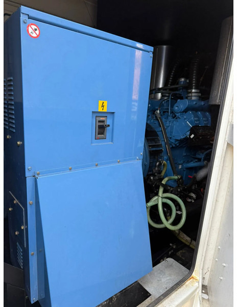 SDMO MTU 12V 2000 Leroy Somer 910 kVA Silent generatorset in 20 ft container - Gerador elétrico: foto 5 SDMO MTU 12V 2000 Leroy Somer 910 kVA Silent generatorset in 20 ft container - Gerador elétrico: foto 5