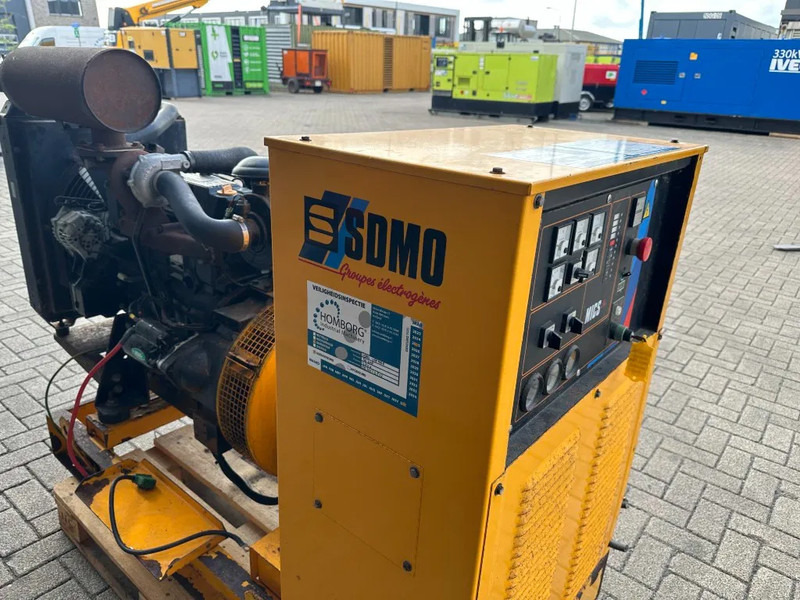 SDMO Yanmar Leroy Somer 50 kVA noodstroom generatorset 328 hours ! - Gerador elétrico: foto 3 SDMO Yanmar Leroy Somer 50 kVA noodstroom generatorset 328 hours ! - Gerador elétrico: foto 3
