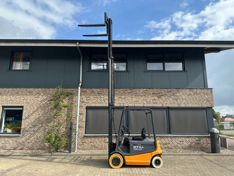 Still R 60-25 2.5 ton Triplex Freelift Sideshift Elektra Heftruck 590 cm hefhoogte ! - Empilhador elétrico: foto 2 Still R 60-25 2.5 ton Triplex Freelift Sideshift Elektra Heftruck 590 cm hefhoogte ! - Empilhador elétrico: foto 2