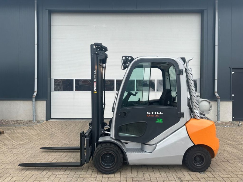 Still RX70-30T 3 ton Triplex Freelift Sideshift LPG Heftruck - Empilhador a gás: foto 1 Still RX70-30T 3 ton Triplex Freelift Sideshift LPG Heftruck - Empilhador a gás: foto 1