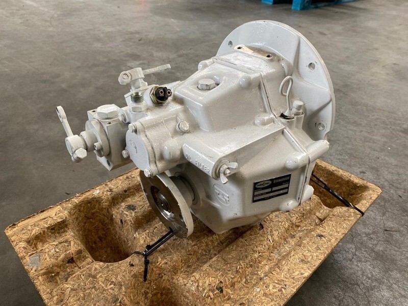 TWIN DISC TM 345 A Keerkoppeling 128 PK Ratio 2.00 / 1 Gearbox Marine New ! - Motor: foto 2 TWIN DISC TM 345 A Keerkoppeling 128 PK Ratio 2.00 / 1 Gearbox Marine New ! - Motor: foto 2