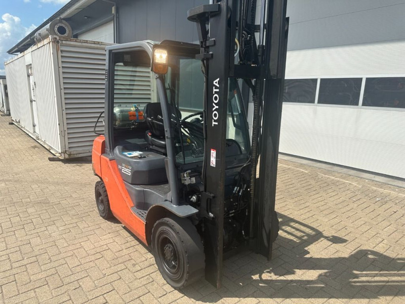 Empilhador a gás Toyota 2.5 ton Tonero 25 Triplex Freelift Sideshift LPG Heftruck: foto 11
