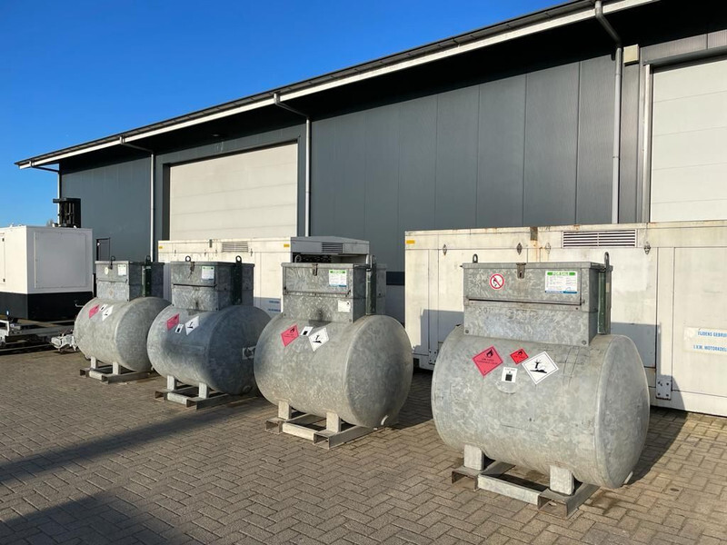 Dieseltank Rietberg 1000 liter Dieseltank Gegalvaniseerd IBC - Depósito de armazenamento: foto 3 Dieseltank Rietberg 1000 liter Dieseltank Gegalvaniseerd IBC - Depósito de armazenamento: foto 3
