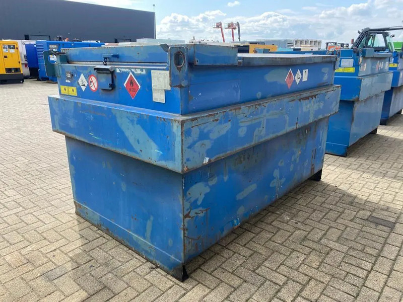 Steenbergen 2000 liter Kiwa IBC dieseltank met handpomp - Depósito de armazenamento: foto 5 Steenbergen 2000 liter Kiwa IBC dieseltank met handpomp - Depósito de armazenamento: foto 5